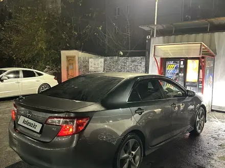 Toyota Camry 2014 года за 9 000 000 тг. в Алматы – фото 4