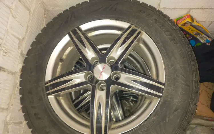 Шины и Диски Dunlop 195/65R15 за 90 000 тг. в Усть-Каменогорск