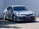 Toyota Camry 2018 года за 12 500 000 тг. в Караганда – фото 2