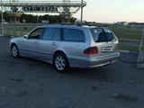 Mercedes-Benz E 240 2000 годаfor4 000 000 тг. в Талдыкорган