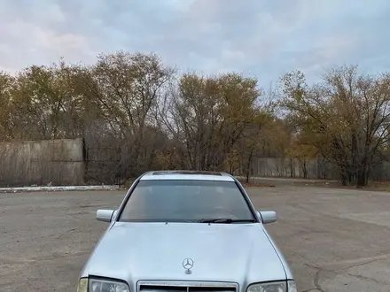 Mercedes-Benz C 180 1998 года за 1 600 000 тг. в Уральск – фото 5