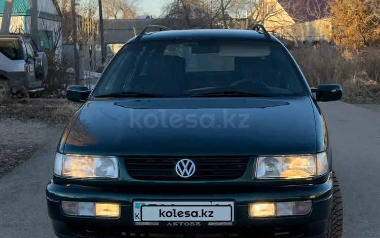 Volkswagen Passat 1995 года за 2 600 000 тг. в Актобе