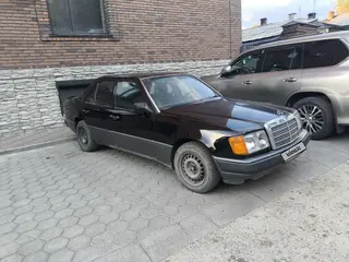Mercedes-Benz E-Class, 1991