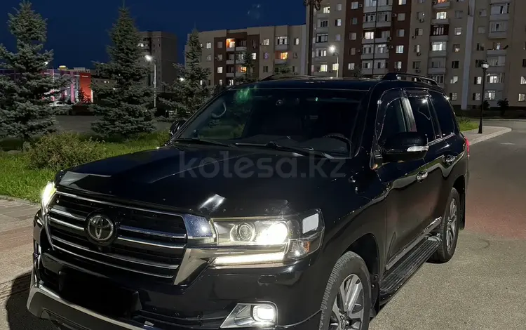 Toyota Land Cruiser 2017 года за 37 500 000 тг. в Алматы