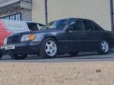 Mercedes-Benz E 200 1992 года за 1 100 000 тг. в Павлодар