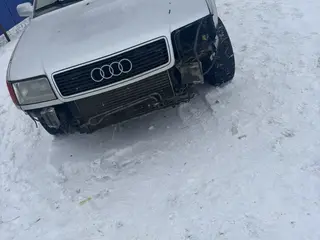 Audi 100, 1993