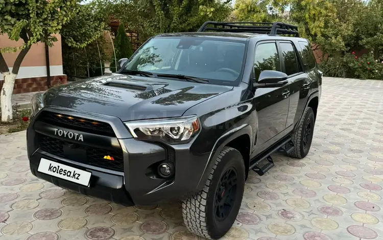 Toyota 4Runner 2023 годаfor30 300 000 тг. в Актау