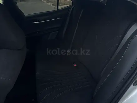 Toyota Camry 2021 года за 14 500 000 тг. в Алматы – фото 14