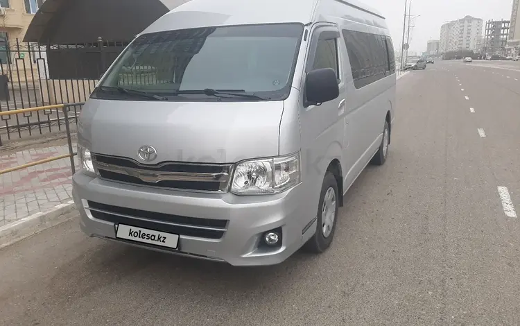 Toyota Hiace 2012 года за 9 600 000 тг. в Актау