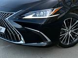 Lexus ES 250 2024 года за 23 000 000 тг. в Актобе – фото 4