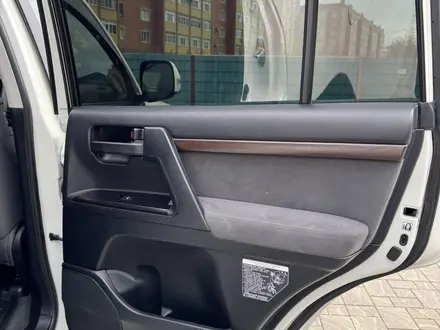 Toyota Land Cruiser 2020 года за 33 500 000 тг. в Актобе – фото 15