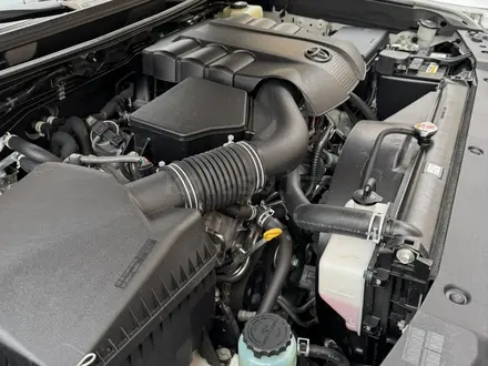 Toyota Land Cruiser 2020 года за 33 500 000 тг. в Актобе – фото 21