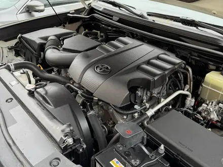 Toyota Land Cruiser 2020 года за 33 500 000 тг. в Актобе – фото 24