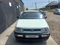 Volkswagen Golf 1994 годаүшін1 100 000 тг. в Шымкент