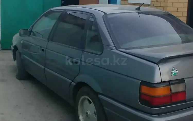 Volkswagen Passat 1990 года за 846 875 тг. в Семей