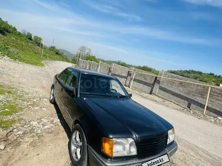 Mercedes-Benz E 320 1994 года за 2 250 000 тг. в Алматы – фото 7