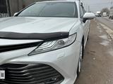 Toyota Camry 2020 года за 15 500 000 тг. в Актау