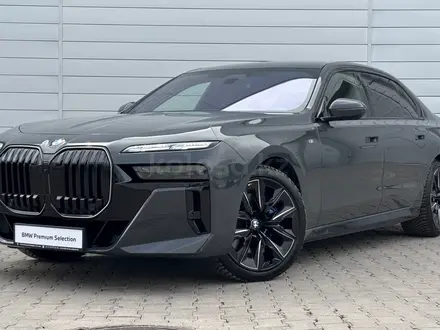 BMW 740 XDrive 3.0 2025 года за 80 500 000 тг. в Астана