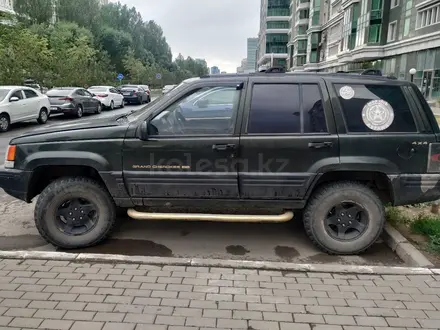 Jeep Grand Cherokee 1996 года за 2 999 999 тг. в Астана