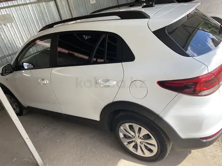 Kia Rio X-Line 2020 года за 7 900 000 тг. в Актобе – фото 4