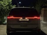 Kia Carnival 2021 года за 22 000 000 тг. в Алматы – фото 5