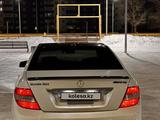 Mercedes-Benz C 300 2011 годаfor6 500 000 тг. в Караганда – фото 2