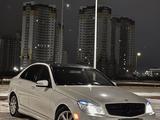 Mercedes-Benz C 300 2011 годаfor6 500 000 тг. в Караганда
