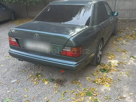 Mercedes-Benz E 260 1991 года за 1 250 000 тг. в Тараз – фото 5