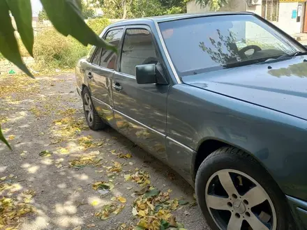 Mercedes-Benz E 260 1991 года за 1 250 000 тг. в Тараз – фото 6