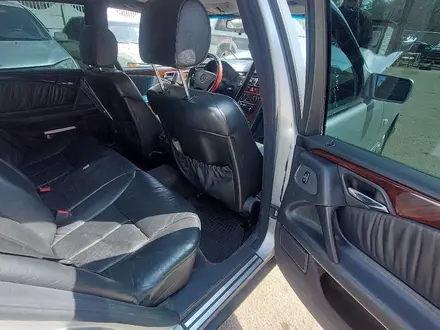 Mercedes-Benz E 320 1997 года за 4 500 000 тг. в Павлодар – фото 10