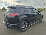 Toyota RAV4 2019 годаүшін12 999 999 тг. в Петропавловск – фото 3