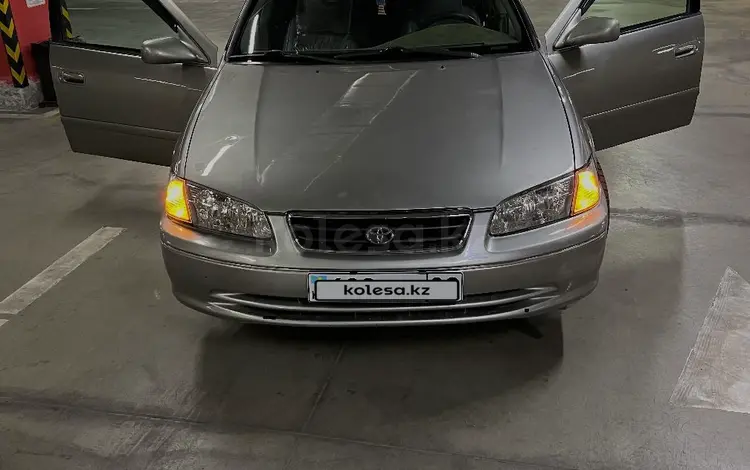 Toyota Camry 2001 годаүшін2 800 000 тг. в Тараз