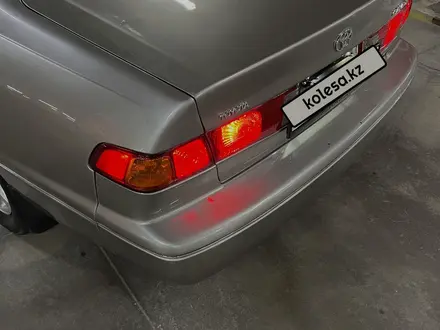 Toyota Camry 2001 года за 2 800 000 тг. в Тараз – фото 6