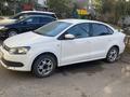 Volkswagen Polo 2012 года за 600 000 тг. в Астана – фото 2