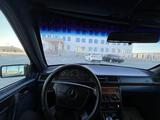Mercedes-Benz E 280 1994 годаүшін1 700 000 тг. в Айтеке би – фото 3