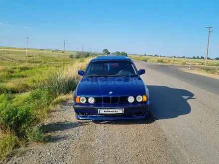 BMW 520 1991 года за 2 900 000 тг. в Семей – фото 2