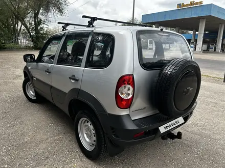 Chevrolet Niva 2014 года за 3 780 000 тг. в Алматы – фото 32