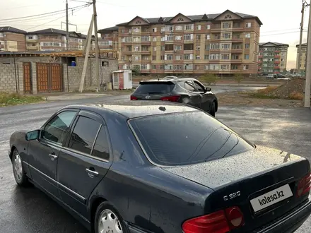 Mercedes-Benz E 320 1998 года за 3 200 000 тг. в Тараз – фото 5