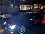 Mercedes-Benz E 320 2004 годаfor7 000 000 тг. в Шымкент