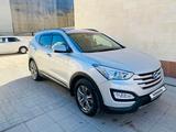 Hyundai Santa Fe 2016 годаүшін10 500 000 тг. в Астана – фото 4