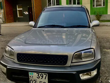 Toyota RAV4 1998 года за 3 300 000 тг. в Алматы – фото 2