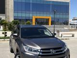 Toyota Highlander 2016 годаүшін9 200 000 тг. в Актау – фото 2