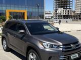 Toyota Highlander 2016 годаүшін9 200 000 тг. в Актау – фото 4