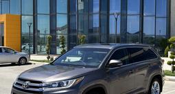 Toyota Highlander 2016 годаүшін9 200 000 тг. в Актау – фото 3