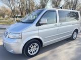 Volkswagen Multivan 2003 года за 6 500 000 тг. в Балхаш – фото 2