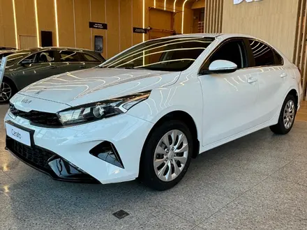 Kia Cerato Luxe 2.0 2025 года за 13 490 000 тг. в Петропавловск