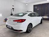 Hyundai Elantra 2019 года за 7 500 000 тг. в Актау – фото 5