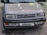 Volkswagen Vento 1992 года за 1 300 000 тг. в Шымкент