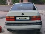Volkswagen Vento 1992 года за 1 300 000 тг. в Шымкент – фото 2
