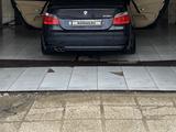 BMW 530 2004 годаүшін4 600 000 тг. в Жанаозен